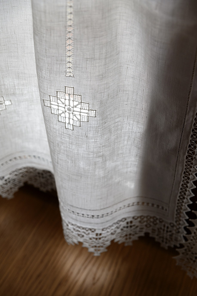 Проект недели: Пряничная гостиная с изразцовым камином