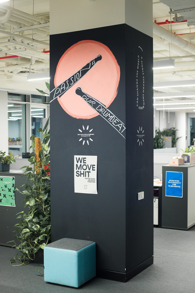 Роспись офиса Coca-cola в Москве