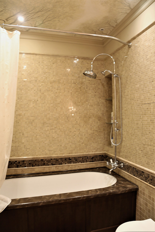 Сталинка на набережной