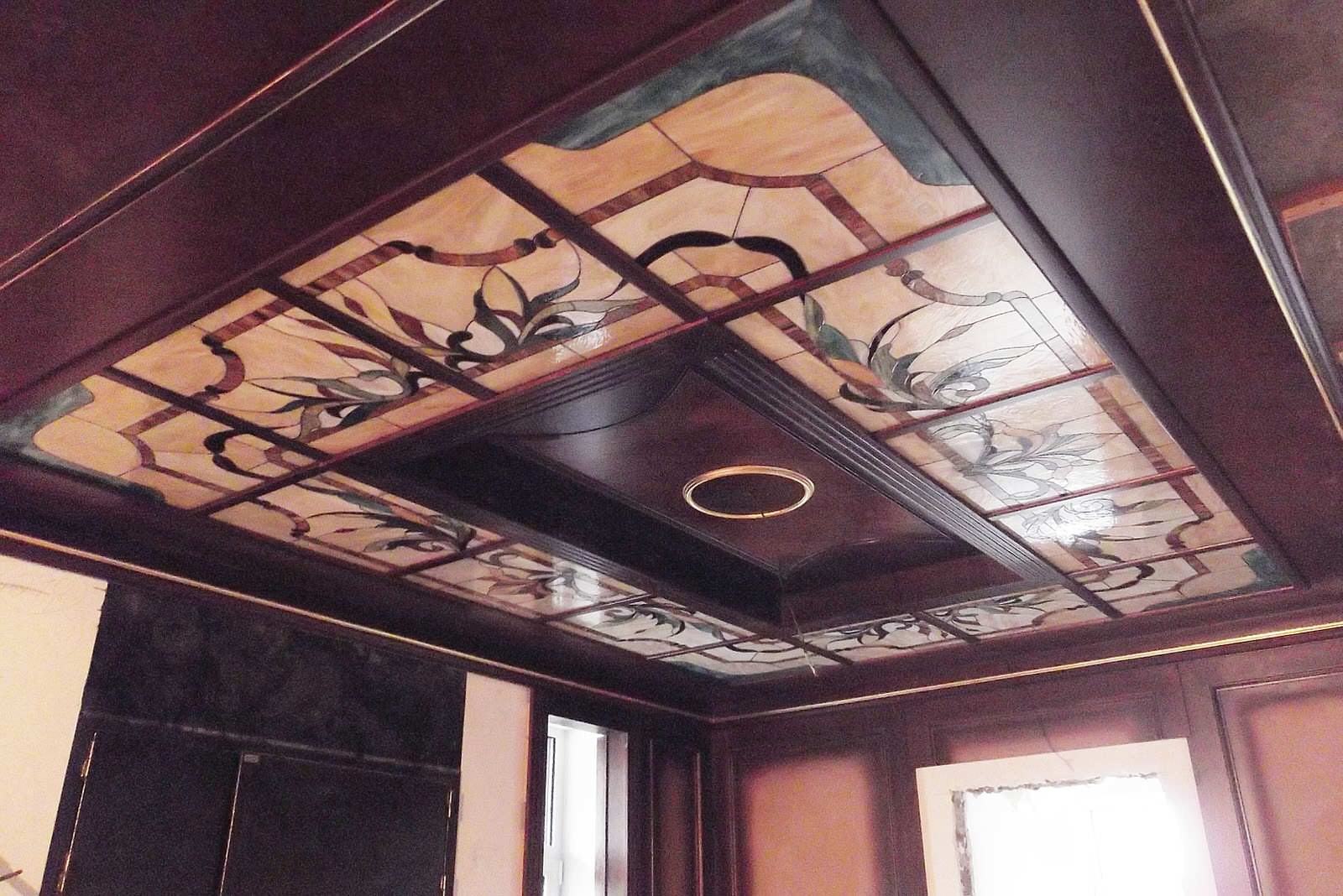 Реализация: Витражи в квартире на Шапова