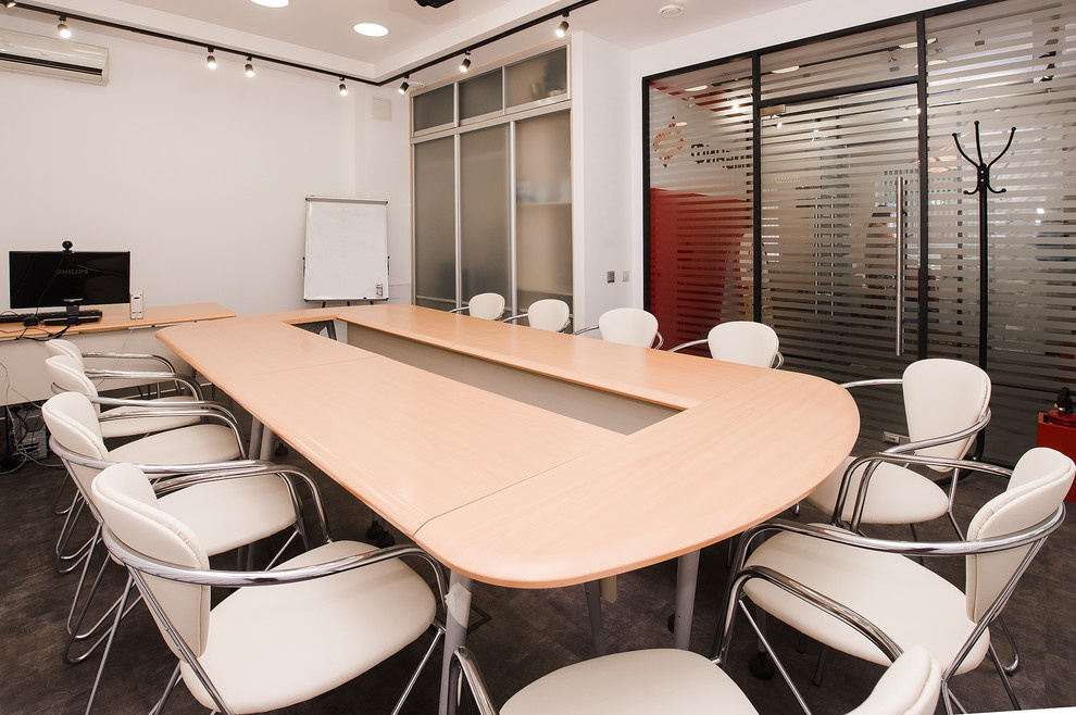 Интерьер банка Финам