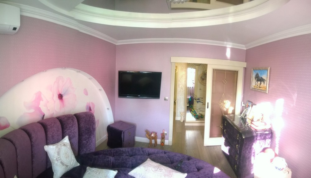 Квартира для семейной пары. концепция "Золотой Павлин"