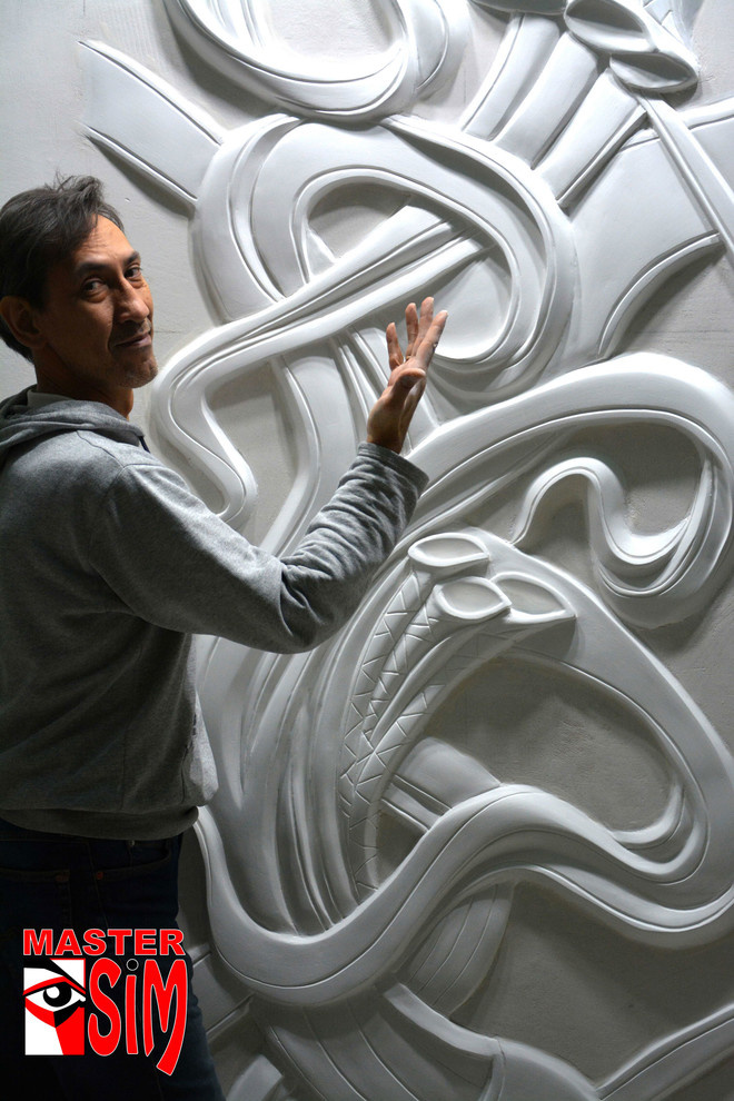 Барельеф орнамент на стене в холле