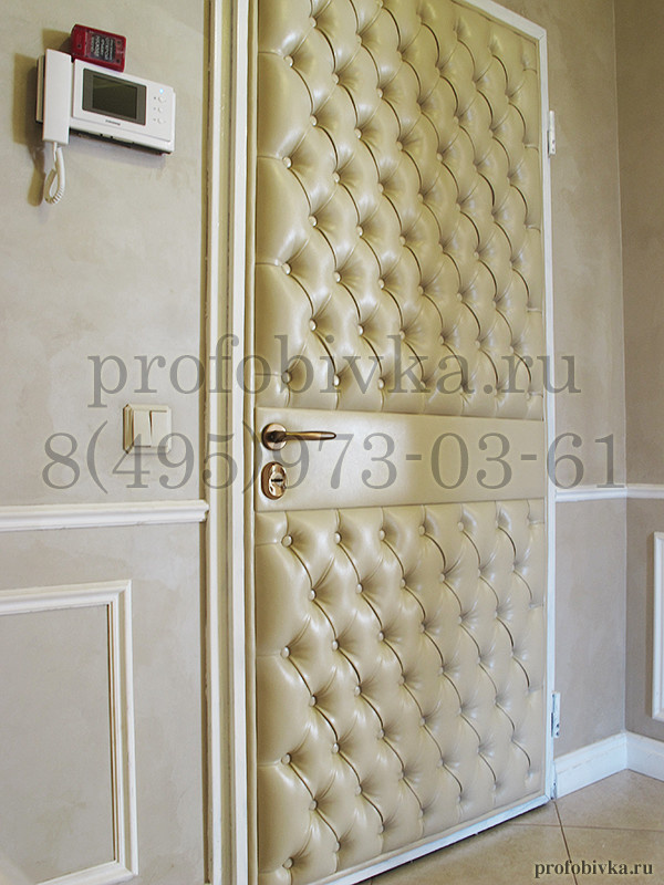 Обивка двери каретной стяжкой по индивидуальному заказу