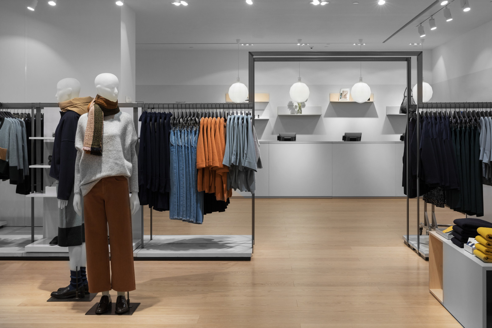 Обложка проекта: Магазин COS