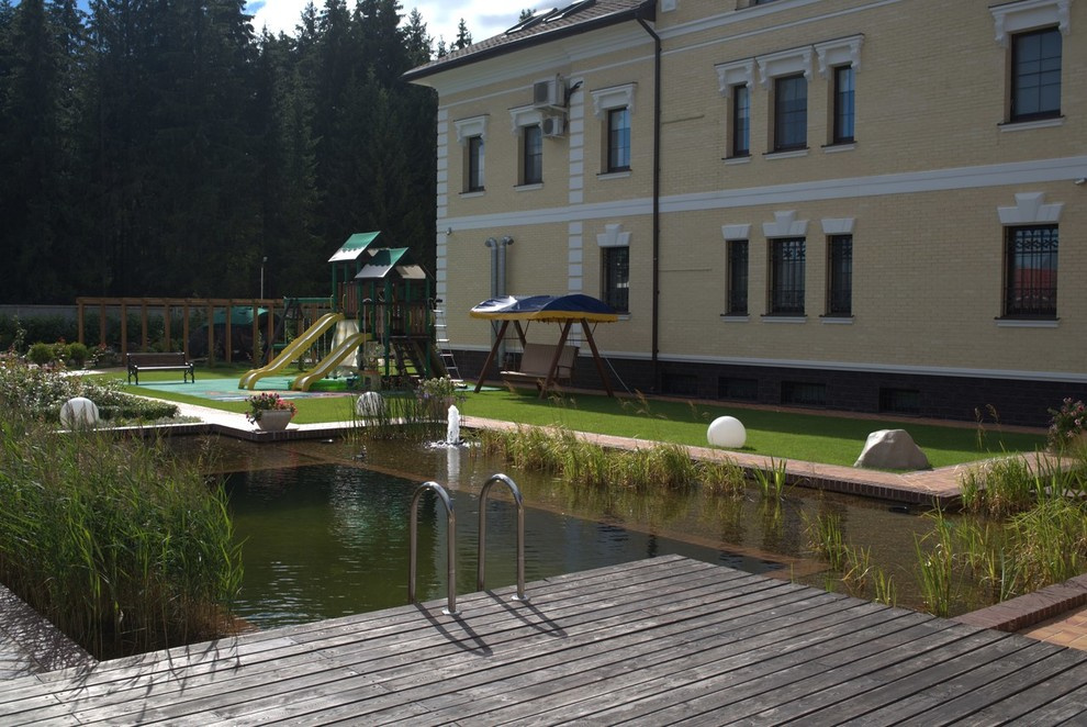 Плавательный водоём в п. Машкачи (Кировская область)