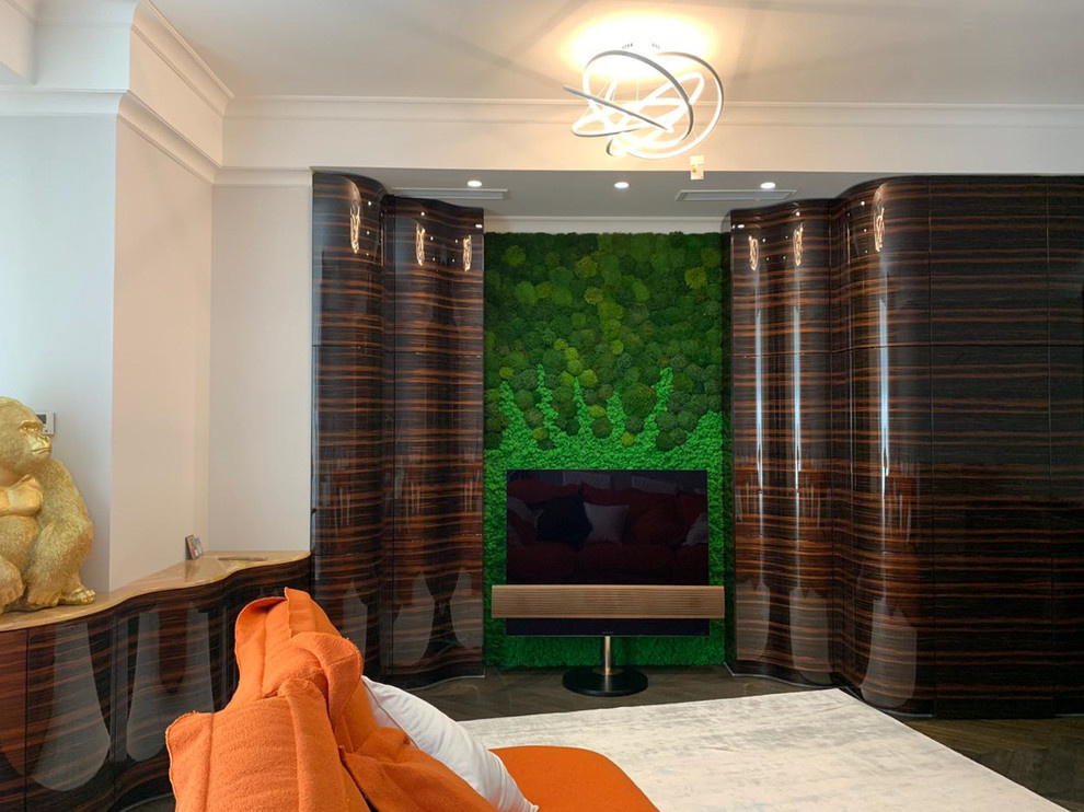 Кухня с переходом в ТВ-зону в шпоне