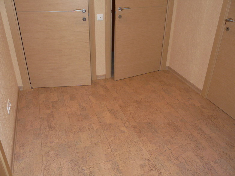 Клеевой пробковый пол