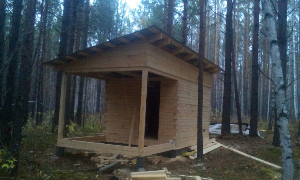 дачный домик в лесу