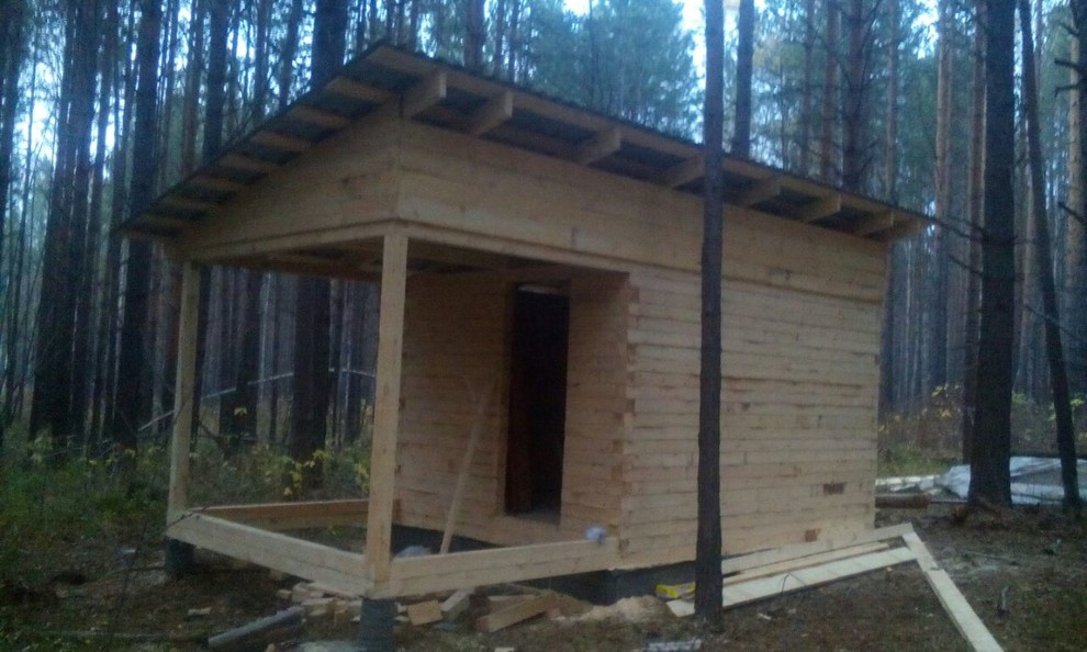 Обложка проекта: дачный домик в лесу