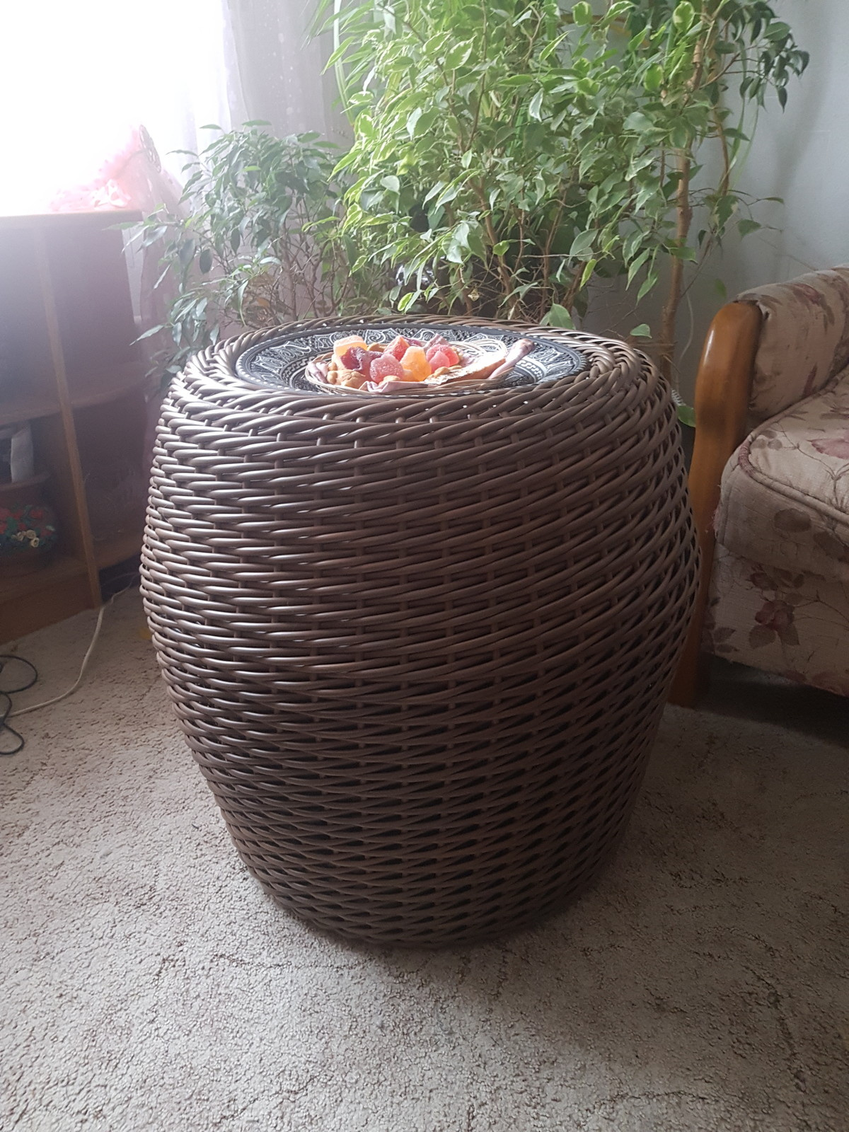 Столик