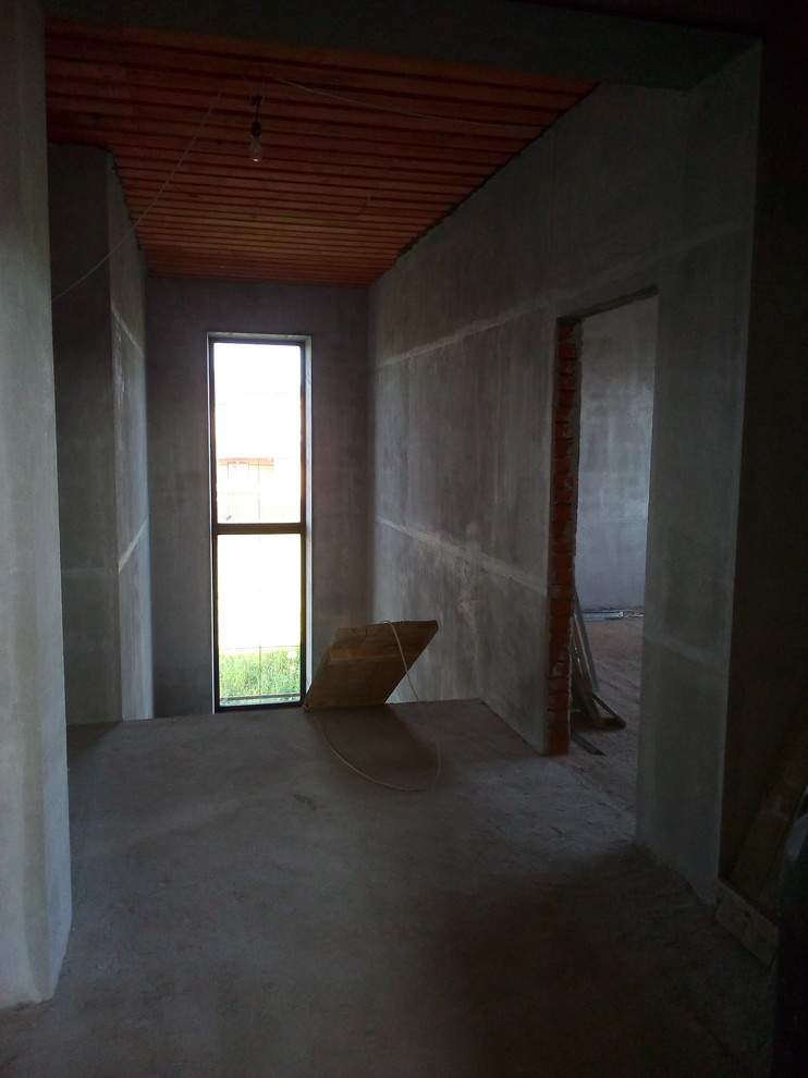 Штукатурка стен по горизонтальным,гипсовым маякам в Коттедже