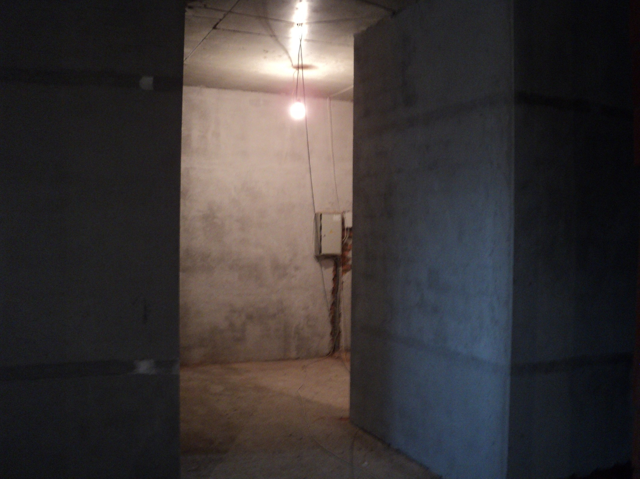 Штукатурка стен по горизонтальным,гипсовым маякам ЖК Отрада