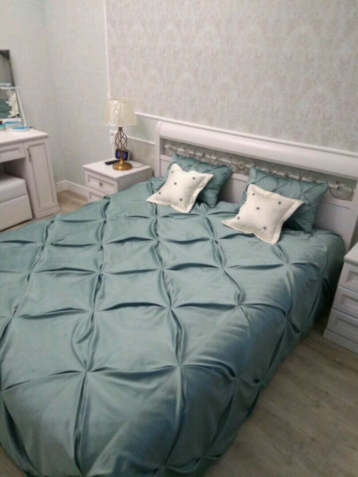 Комплект в спальню (шторы, покрывало).