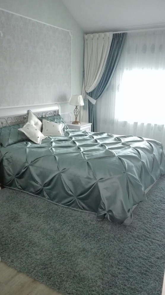 Комплект в спальню (шторы, покрывало).