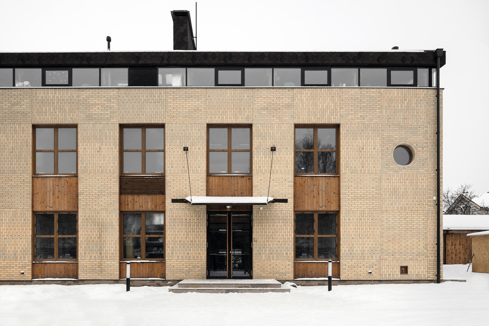 Деревянный офис.