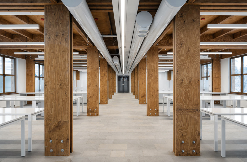 Деревянный офис.