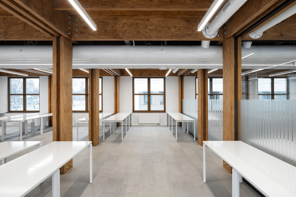 Деревянный офис.