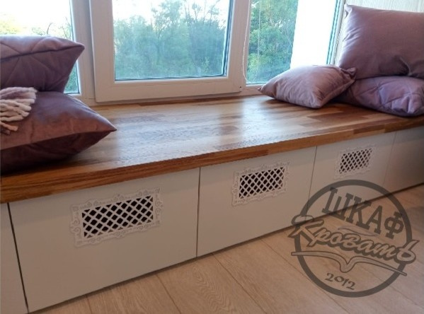 Подиум с порталом