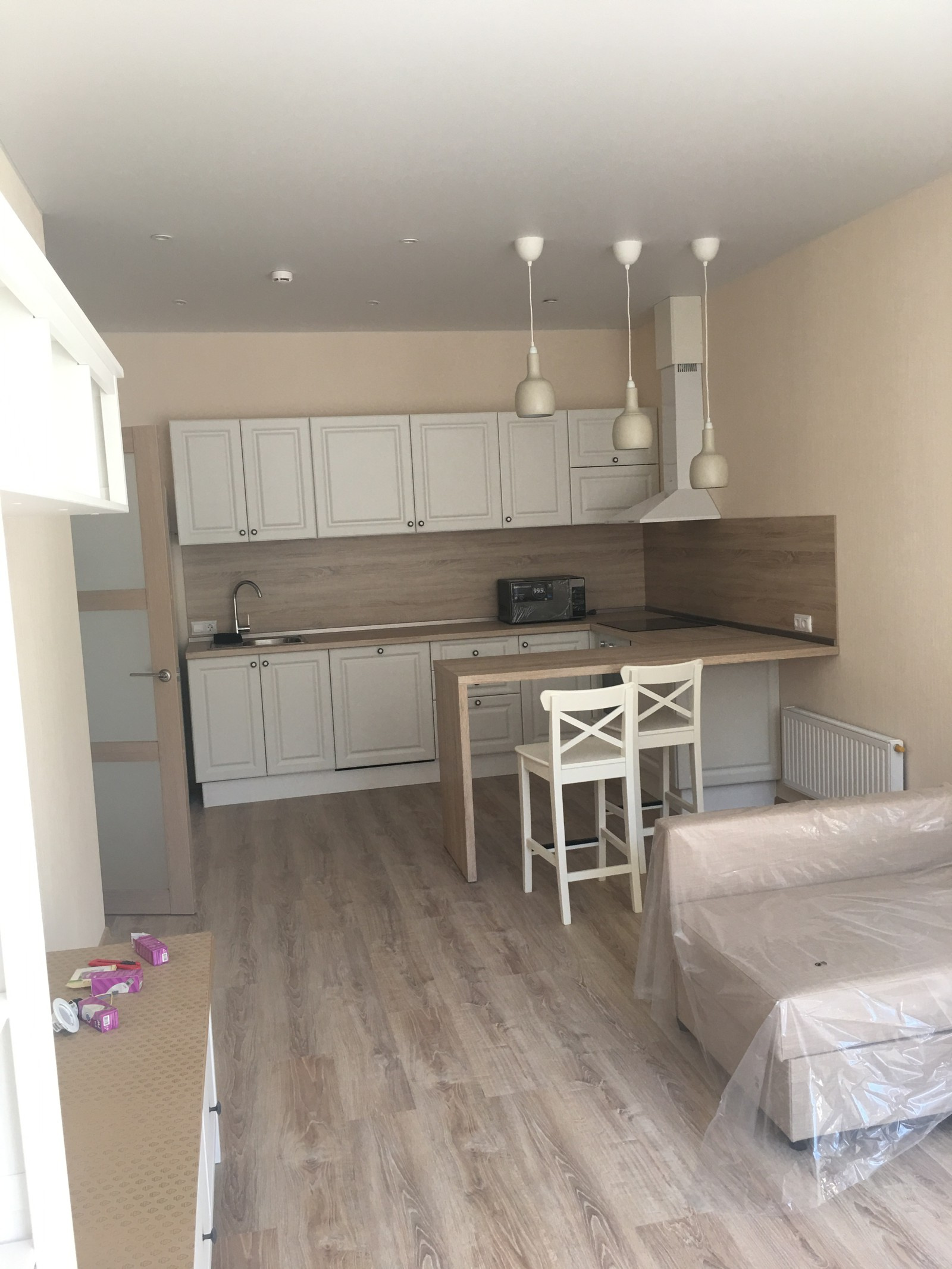 СПОКОЙНЫЙ ИНТЕРЬЕР ОДНОСПАЛЬНЫХ АППАРТАМЕНТОВ