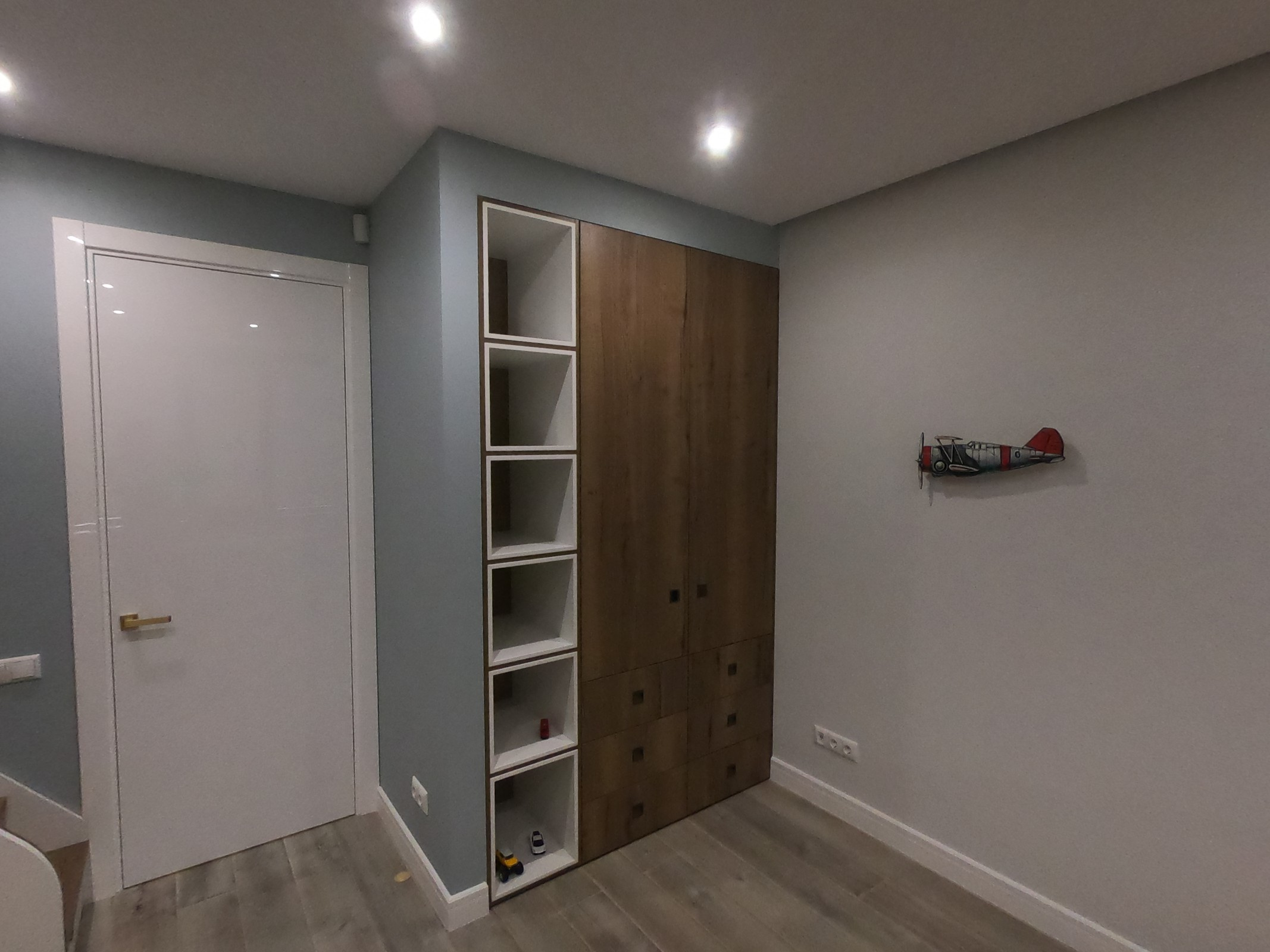 Мебель и стеновые панели в квартиру