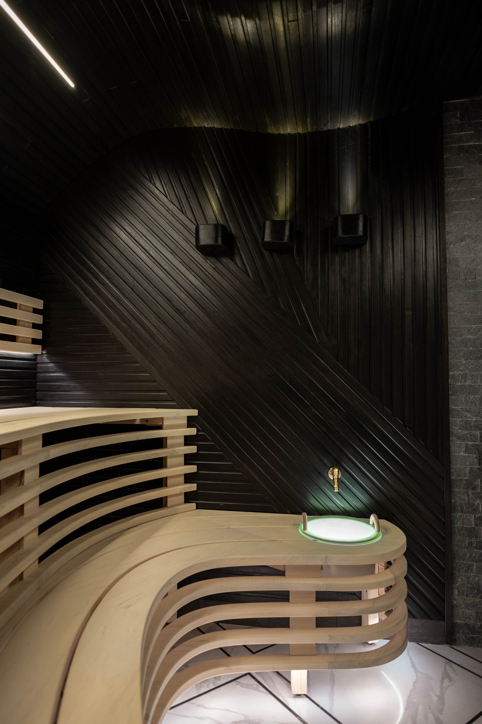 Космическая баня на дровах