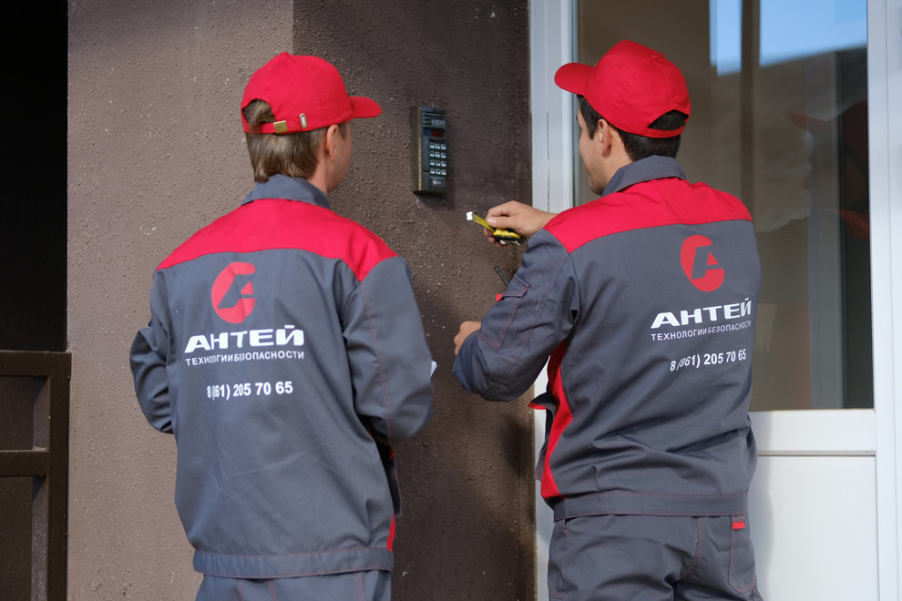 Видеонаблюдение и домофоны в центре Краснодара