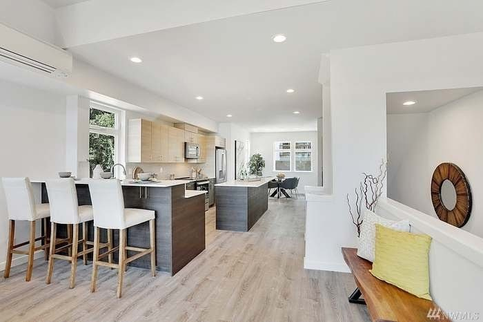 Silver Lake Townhouse