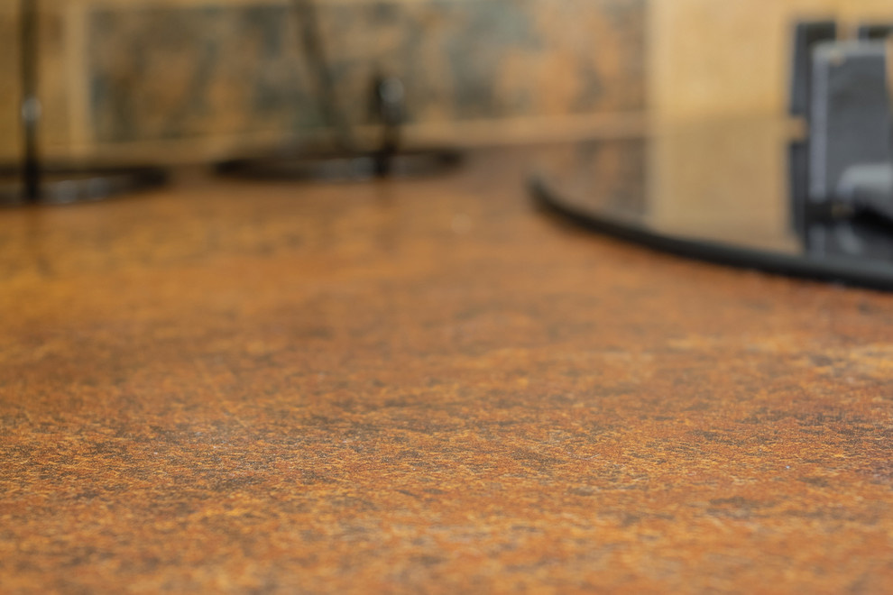 Кухня в современном стиле с элементами лофта