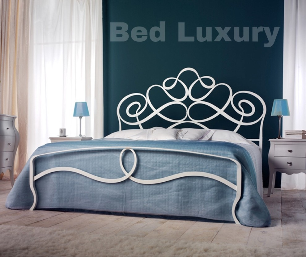 Обложка проекта: Кованая кровать «Модена»