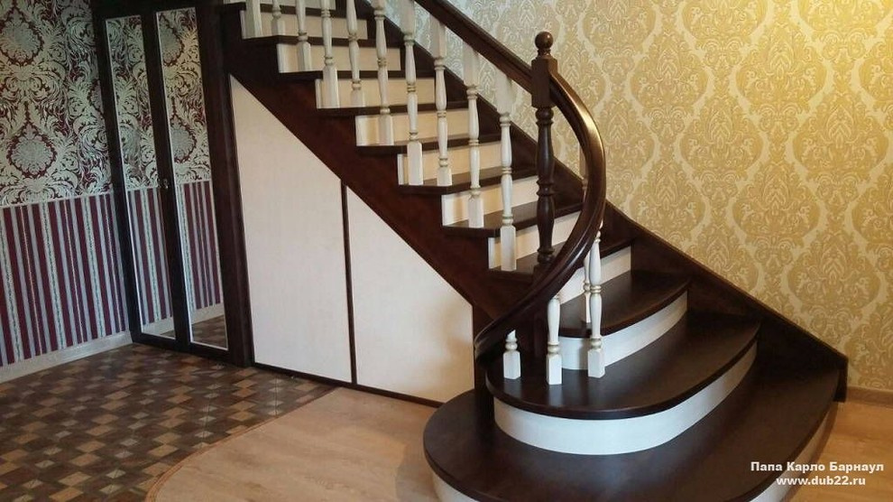 Лестница с гнутым поручнем в с. Березовка