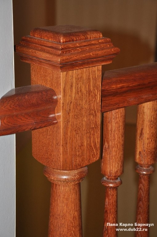 Отделка бетонной лестницы массивом карагача