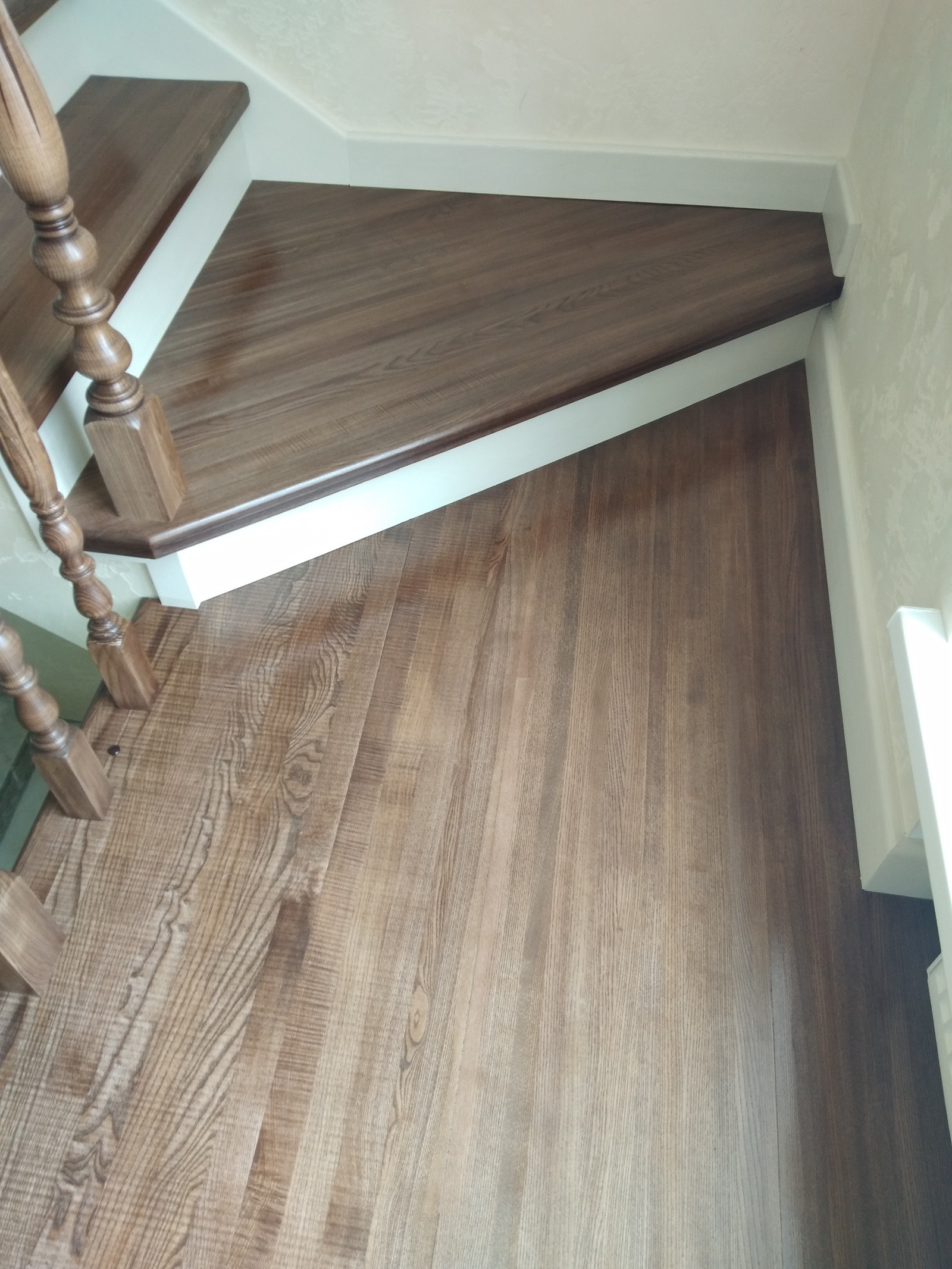 Лесница из ясеня