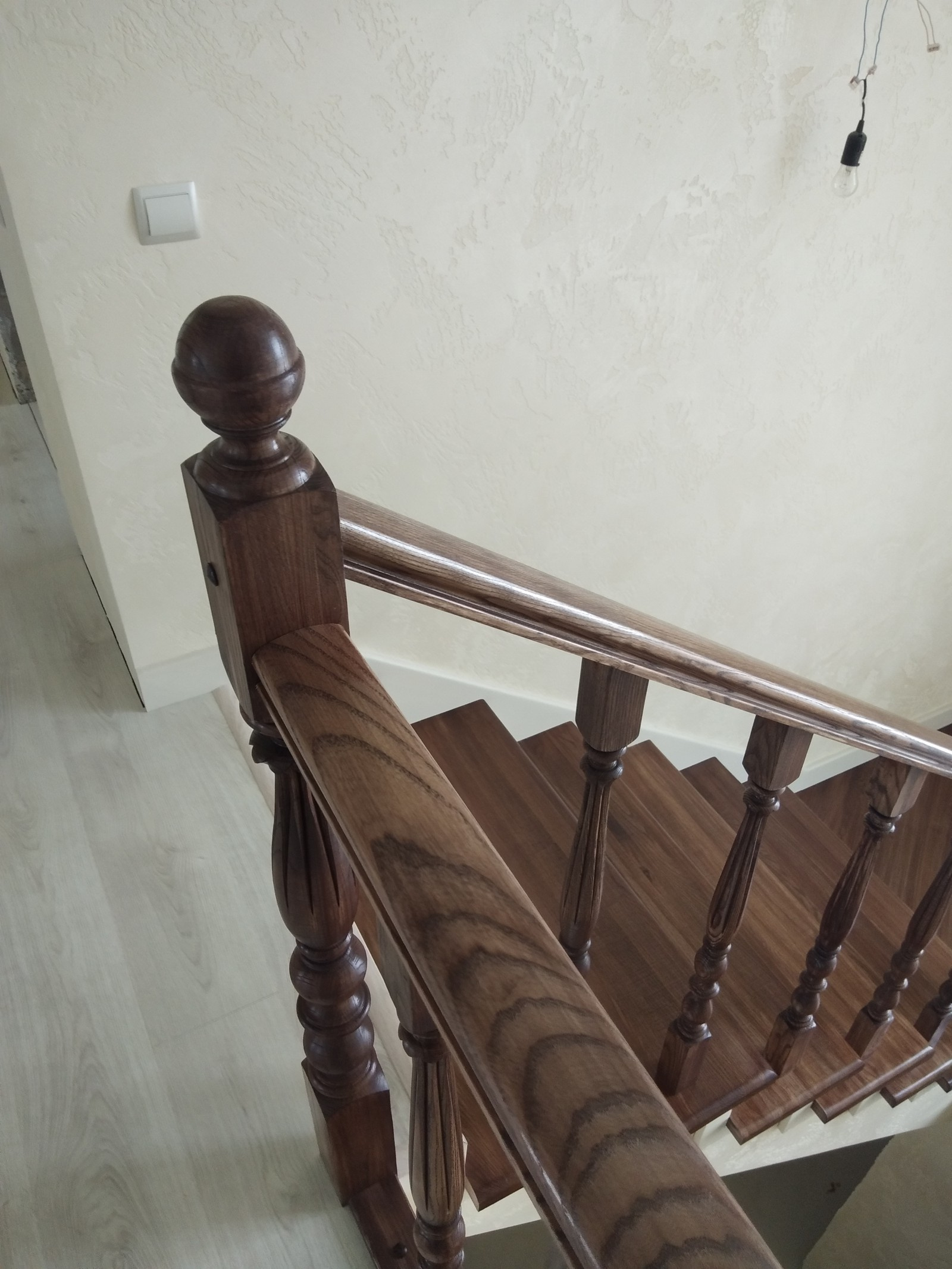 Лесница из ясеня