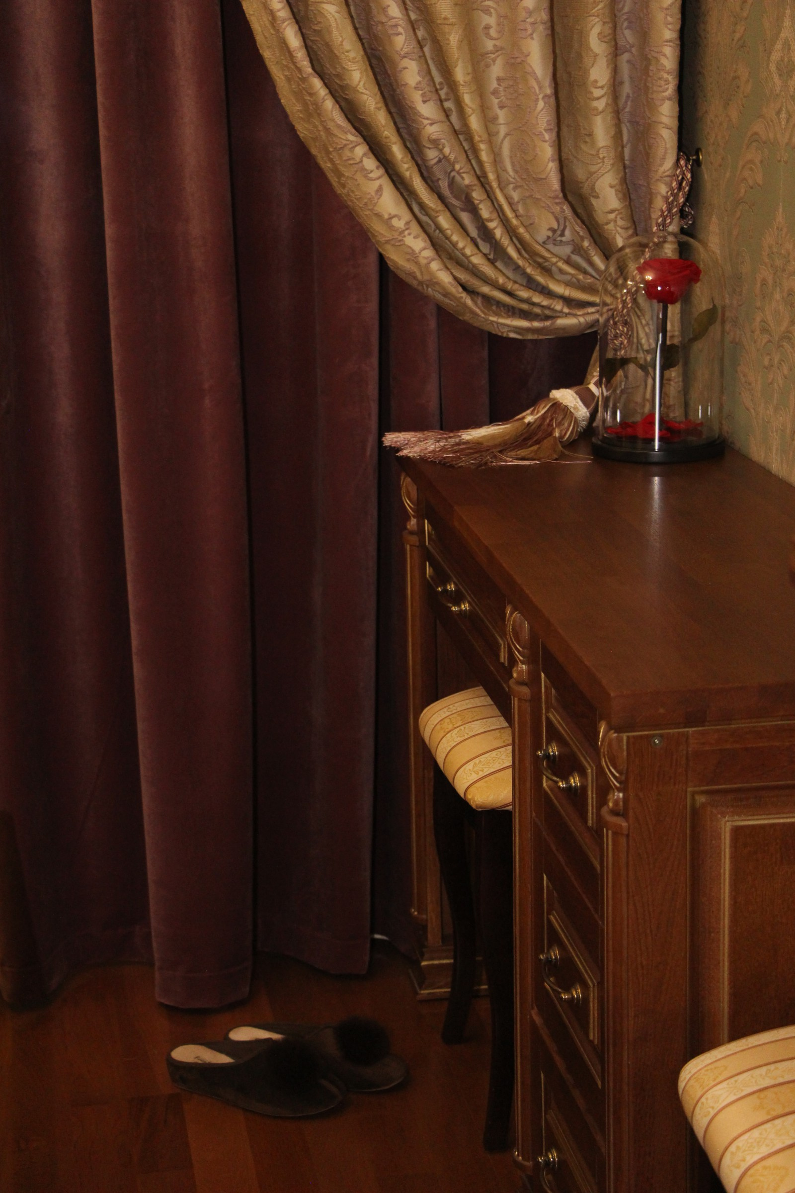 Спальня в классическом стиле