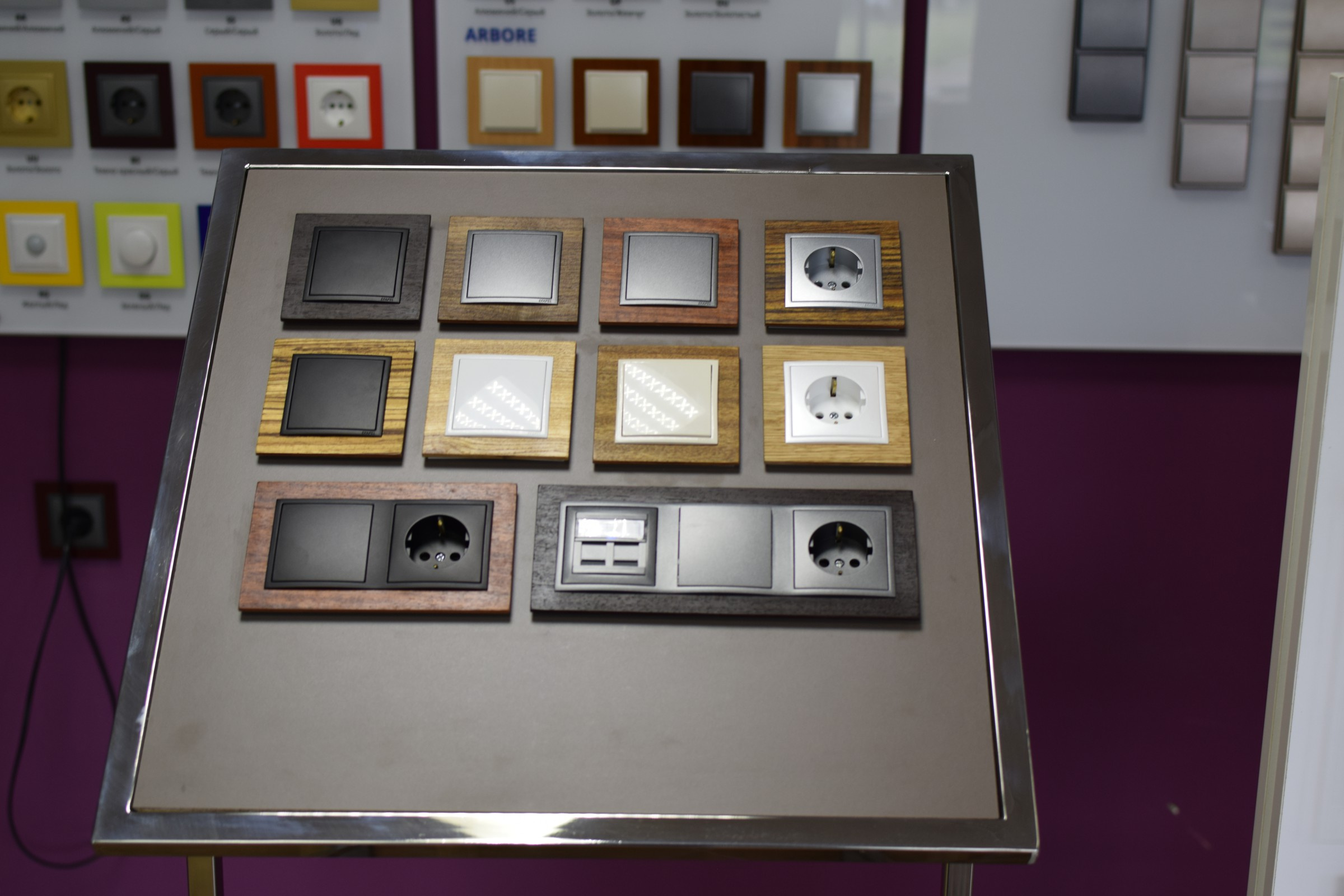 Электро установочные изделия Efapel Logus 90.Розетки и выключатели.