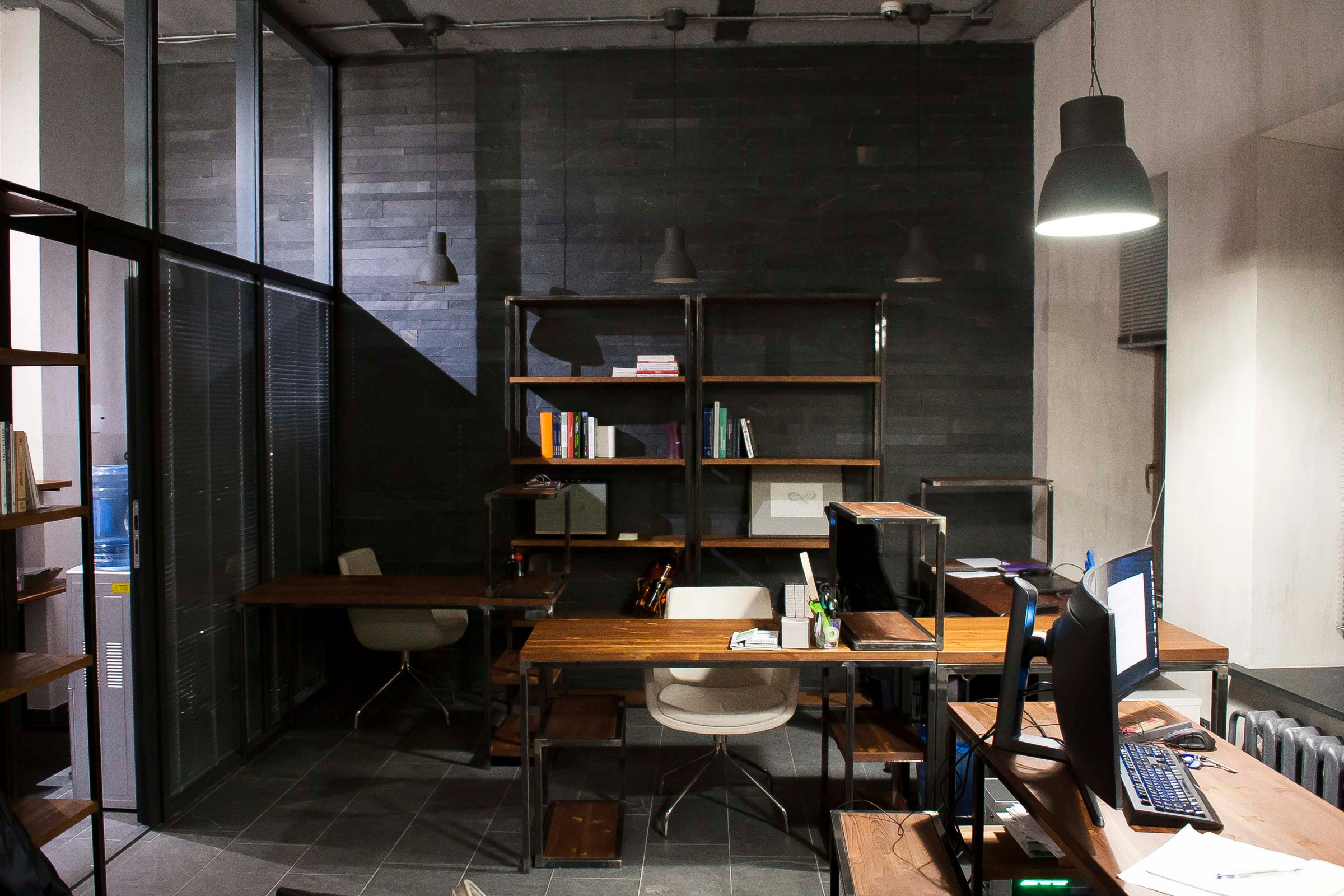 Офисная мебель для KHRSV Fund