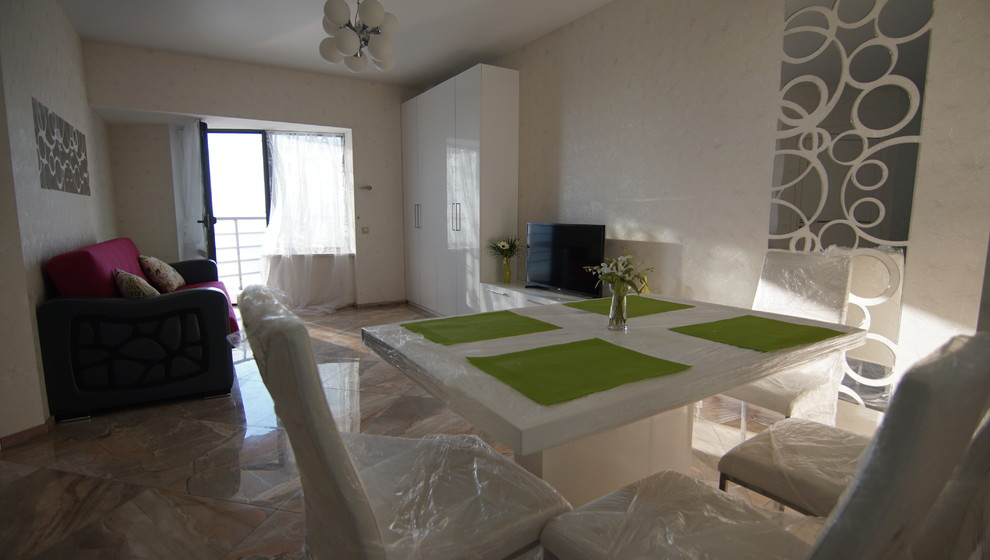 Кусочек моря и прекрасная квартира | Мидгард