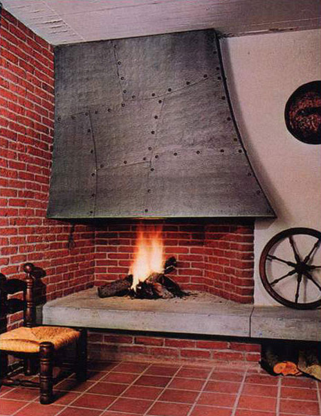 камины из камня и металла
