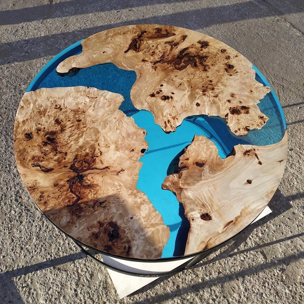 Журнальный столик