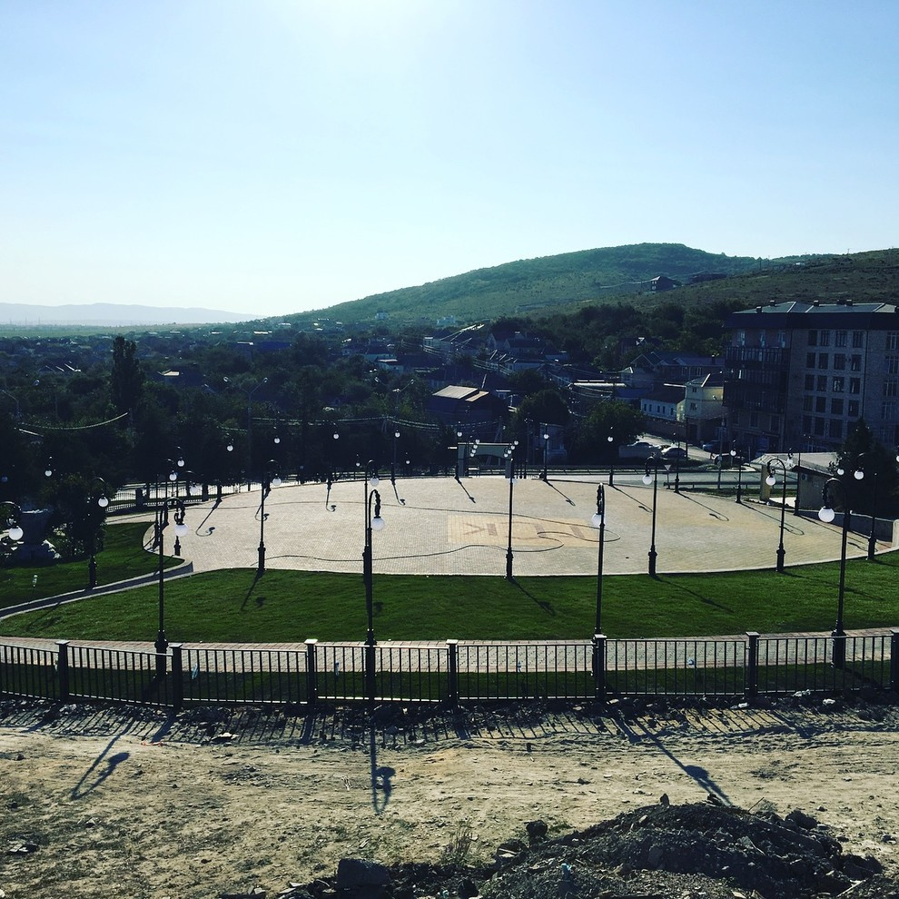 Озеленение и благоустройство