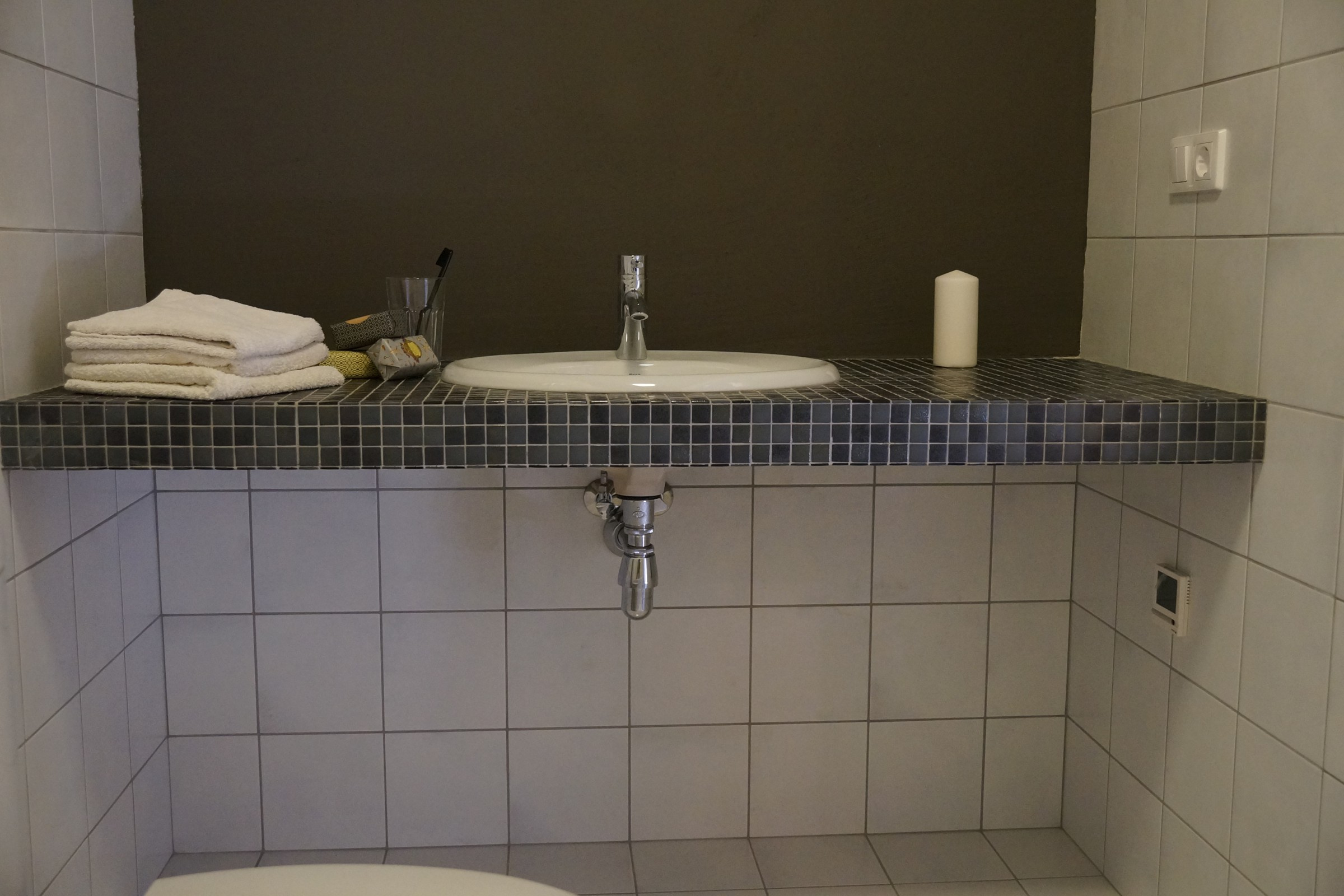 Небольшая квартира с очень ограниченным бюджетом в 2 яруса в Краснодаре