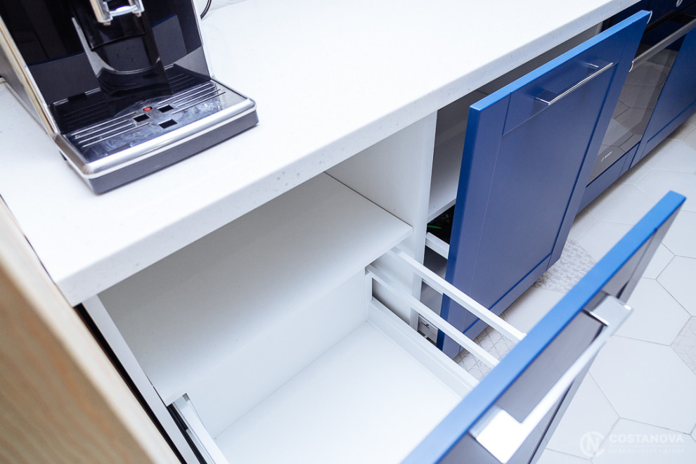 Синяя кухня