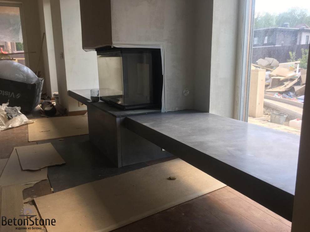 Камин и стойки из бетона