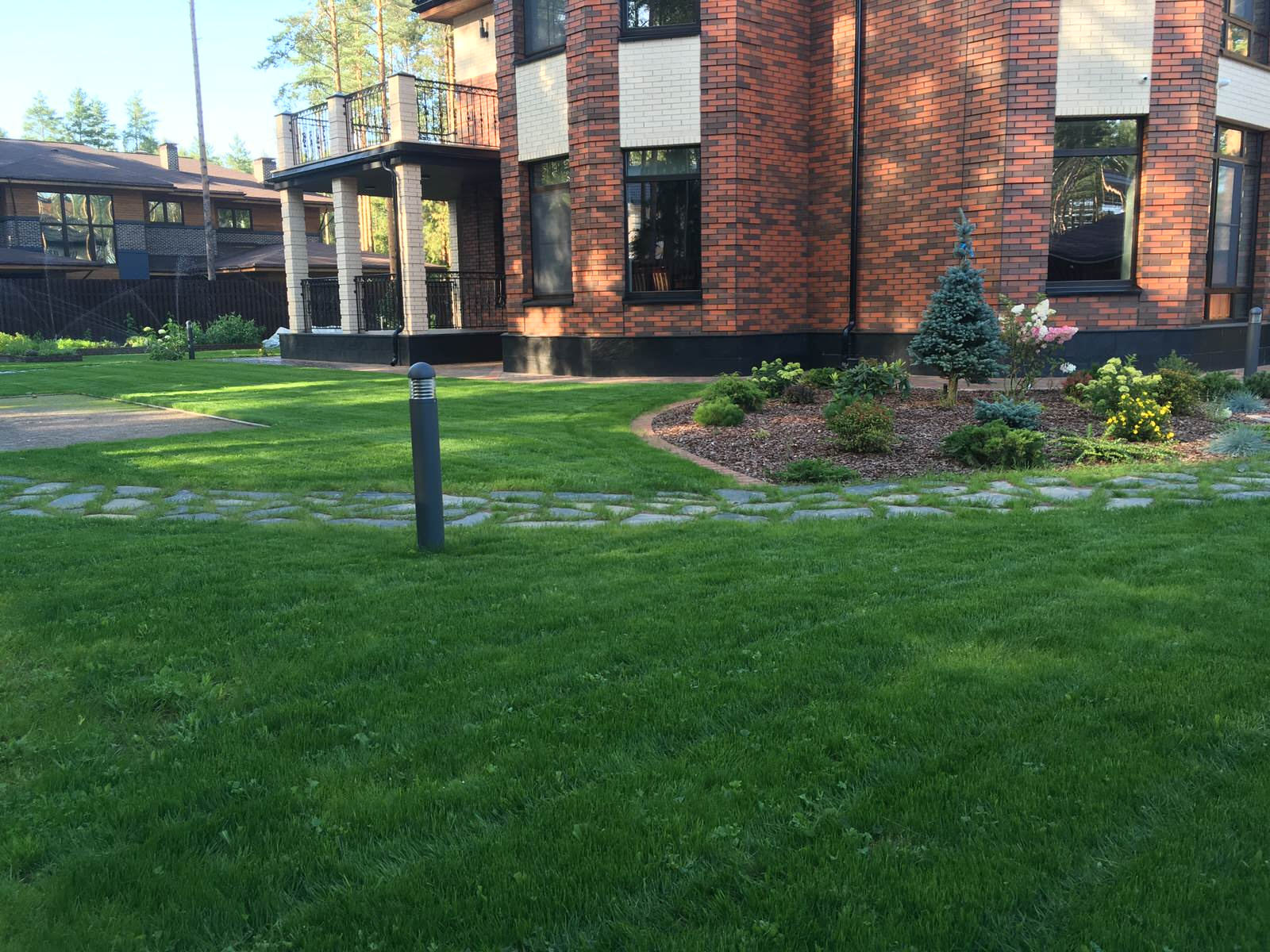 ОХТИНСКИЙ ПАРК