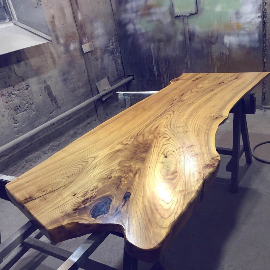 Столешня из слэба карагача