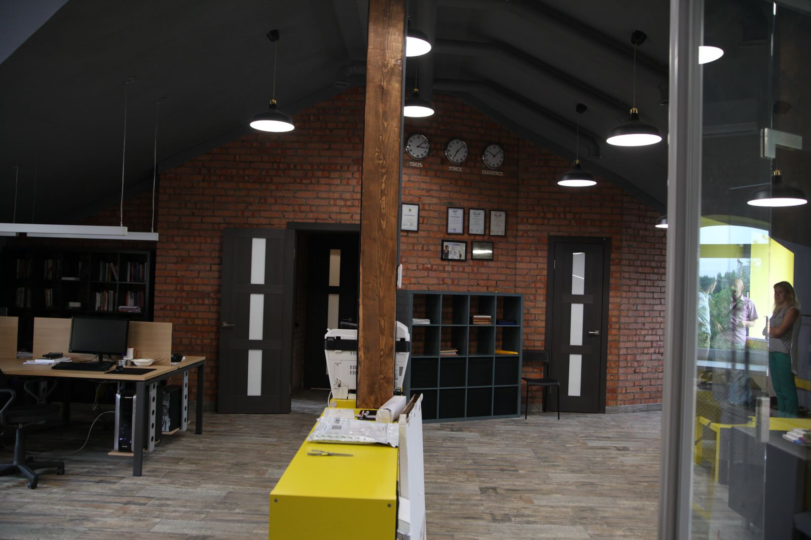 Яркий Лофт для офиса