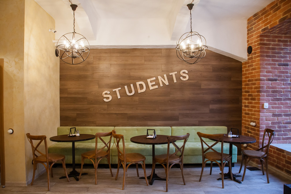 молодёжное кафе " STUDENTS"