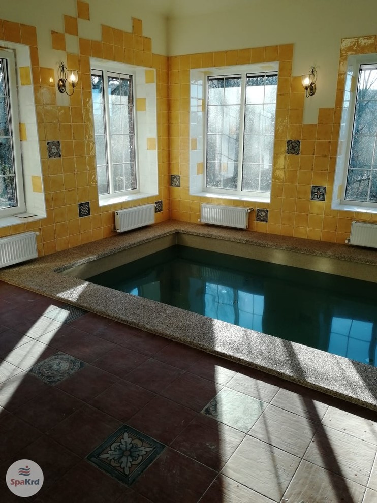 Строительство закрытого бассейна в Горячем ключе