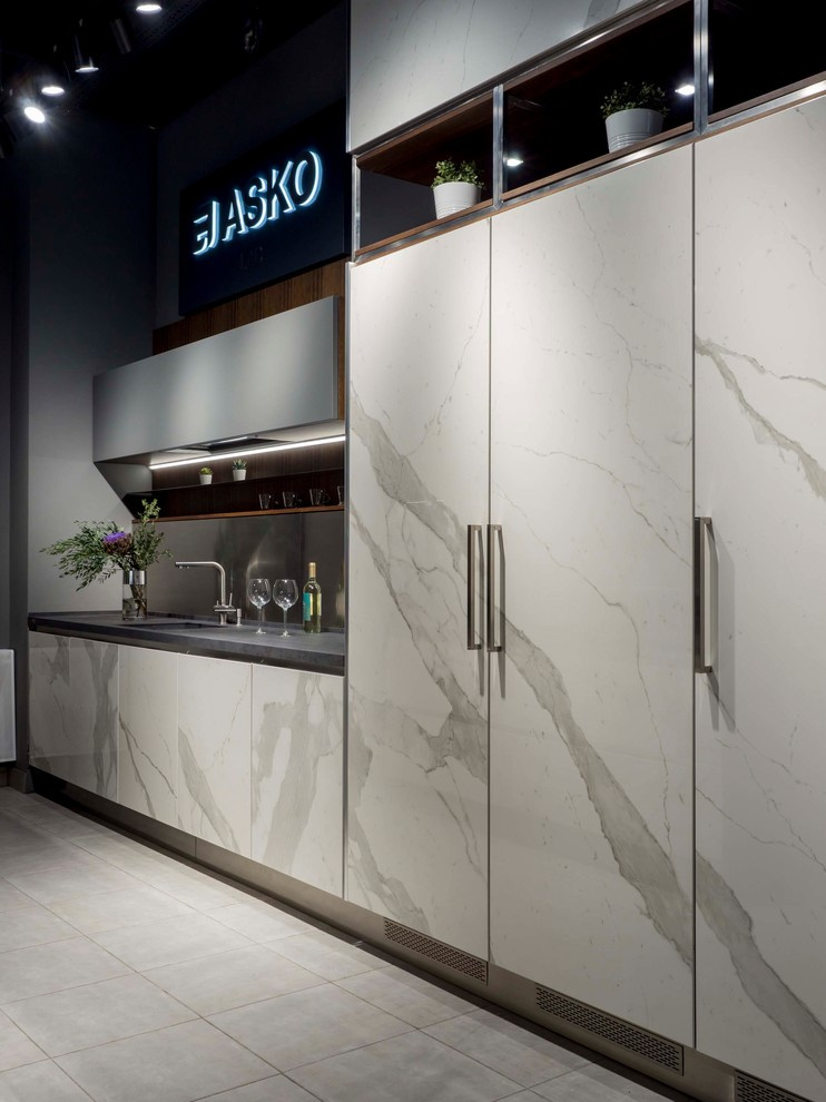 Giulia Novars, Нижний Новгород, ул. Горького 260